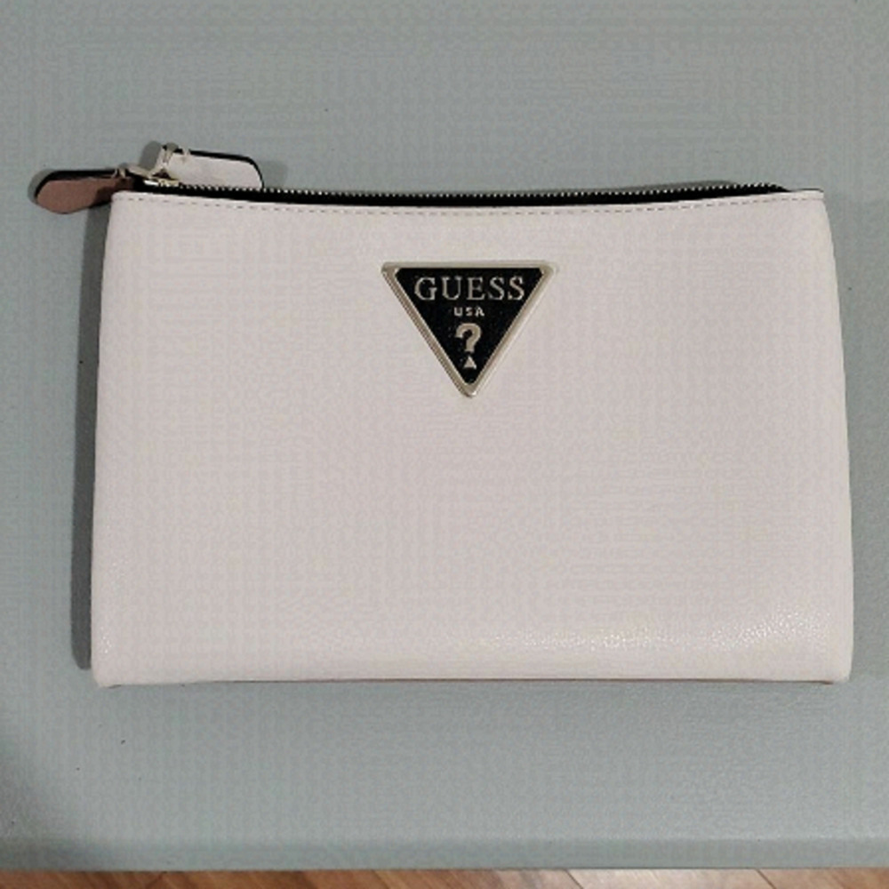 Guess purse